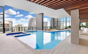 Lamour Ocean View Apartment II In Casino Broadbeach - Free Parking-195Cm